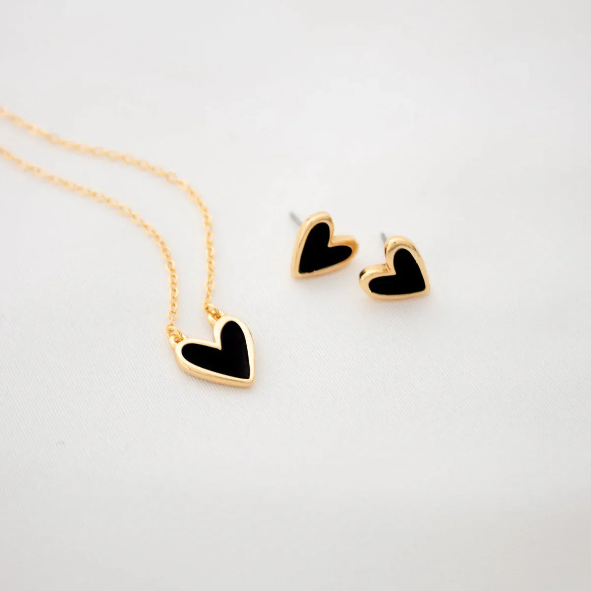 Heart Pendant Necklace Set