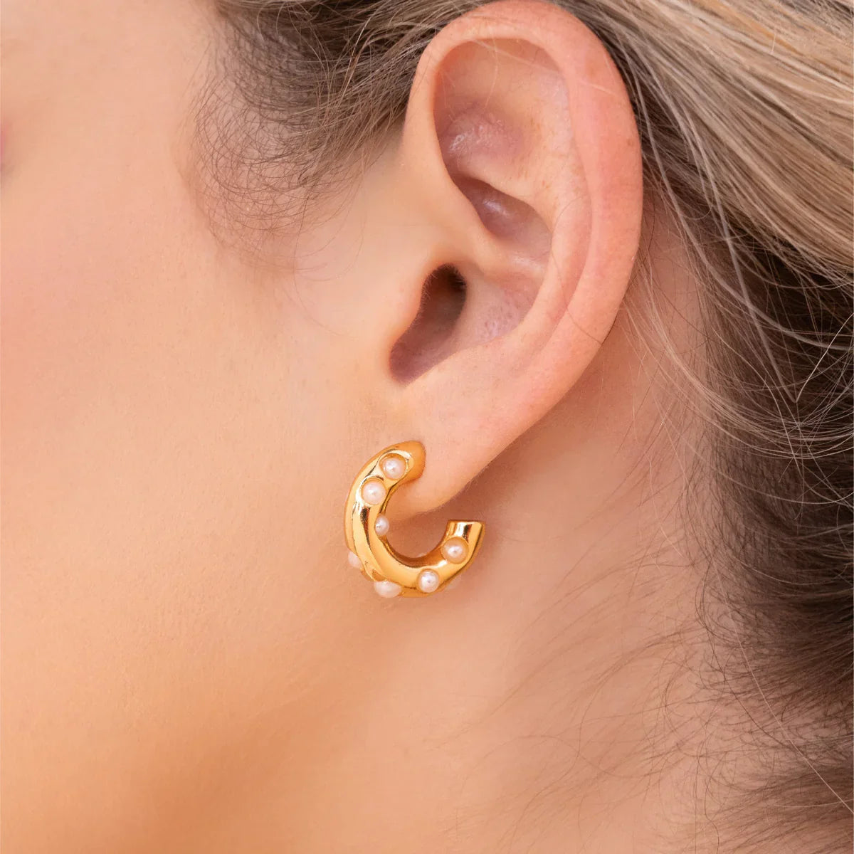Embedded Pearl Hoops - S