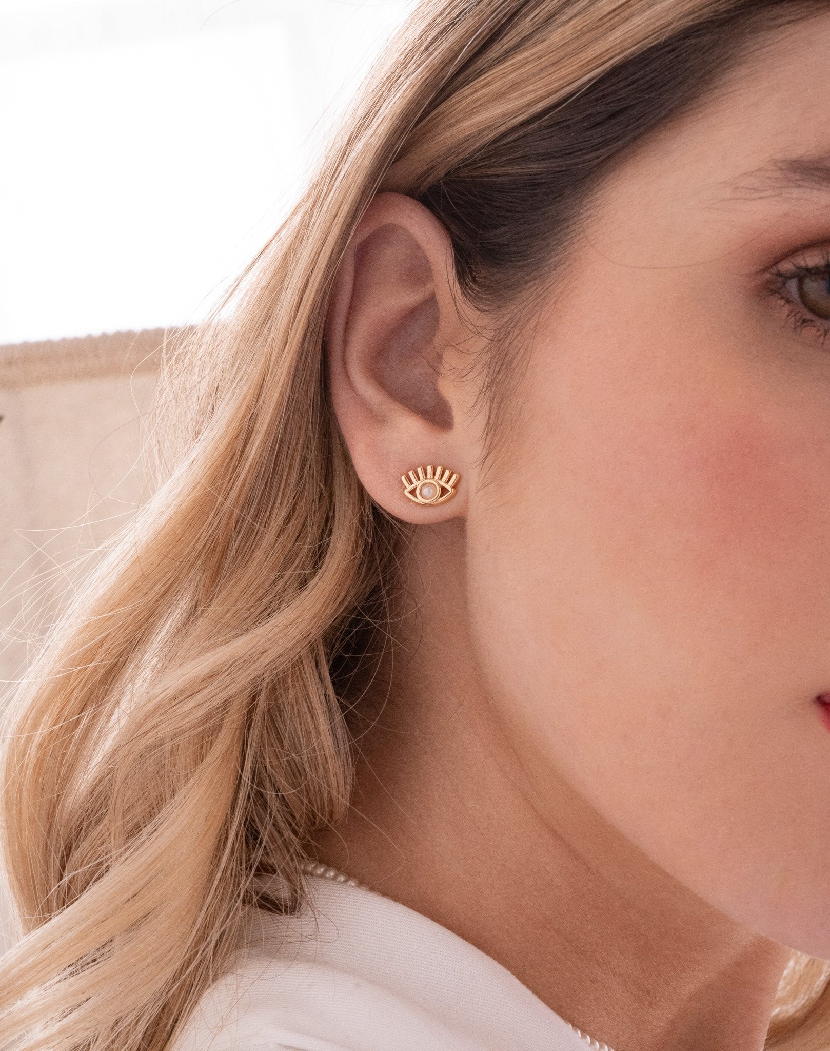 Eye Sparkle Studs